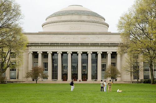 Массачусетский технологический университет, США. Третье место в ТОП-500 ВУЗов.