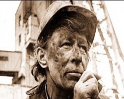 В Донецке взорвут портреты шахтеров (фото)