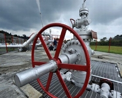 Газовый конфликт России и Украины решит только международный суд
