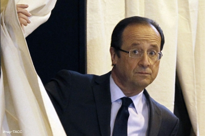 Президента Франции обвинили в супружеской измене