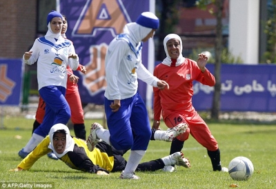 Игроки женской сборной Ирана по футболу оказались мужчинами