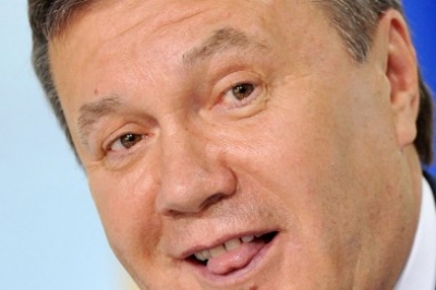 Янукович спал в барокамере