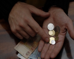 Украинские бюджетники ждут урезания заработных плат 