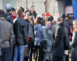 Сегодня приостановлена работа еще нескольких банков на юго-востоке Украины