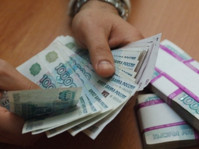 Работник Крымского МВД попал за мошенничество в тюрьму