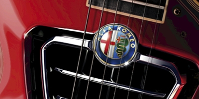 Знаменитая автомобильная марка «Alfa Romeo» будет выпускать гитары