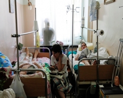 Чехия будет лечить украинцев, которые пострадали в зоне АТО