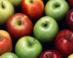 Съеденные яблоки повышают удовольствие от интимной близости  у женщин 