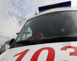 В Горловке попала под обстрел машина скорой помощи