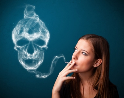 Дым сигарет вызывает бесплодие у женщин