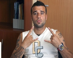 Футбольным игрокам из «Бейтар Тубрук» не разрешают делать татуировки 