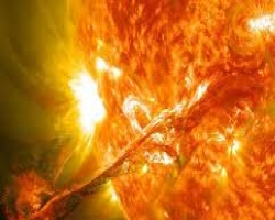 Невероятно большие пятна на Солнце могут стать причиной сильного взрыва