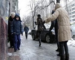 В Киеве более сорока человек пострадали  после первого снегопада