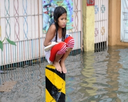 На Филиппинах господствует депрессия «Куини»