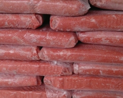 Не менее 20 тонн куриного фарша, предназначенного для крымчан, вернули в Украину