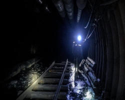 364 шахтера не могут выбраться из шахты в Донецке