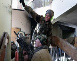 Раненые военные были эвакуированы из аэропорта в Донецке