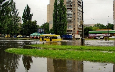 В минувшие выходные ливни буквально затопили Одессу. (Видео)