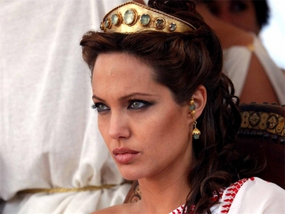 Анджелина Джоли в новой картине сыграет Екатерину Великую 
