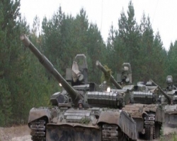 Боевики в ЛНР и ДНР в своем расположении имеют около 700 танков и 1 тыс. боевых бронемашин