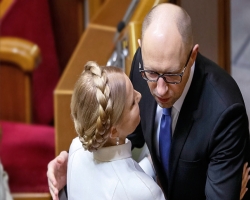 На заседании в Верховной Раде Юлия Тимошенко серьезно повздорила с Арсением Яценюком