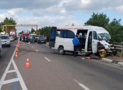 Автобус с украинцами попал в аварию в Польше: двое погибших