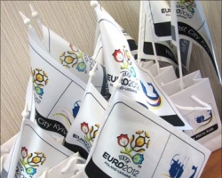 Киев выпускает второй курс волонтеров к Евро-2012