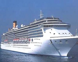 В порт Одессы впервые зашел знаменитый лайнер COSTA ATLANTICA
