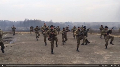 На полигоне под  Житомиром украинских солдат обучают английские инструкторы