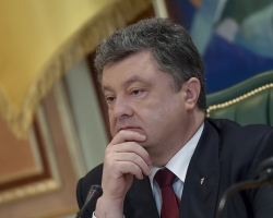 На должность главы Луганской ОГА президент Петр Порошенко рассматривает несколько кандидатур