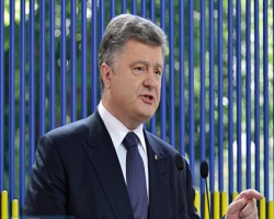 Президент Украины Петр Порошенко призвал власти ДНР и ЛНР отменить псевдовыборы, назначенные на 18 октября и 1 ноября