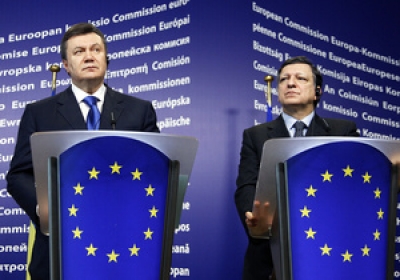 Шантаж и игры Януковича могут привести к изоляции Украины
