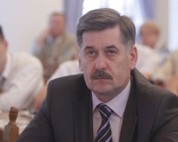 В Киеве заместитель мэра обещает бытылку коньяка, нашедшему дома без отопления