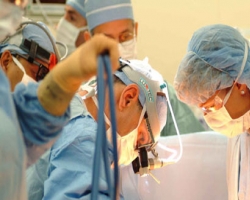 В Киеве судят врачей - черных трансплантологов