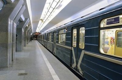 В Харькове закупили таблички для метро за 8,5 тыс. грн. за штуку