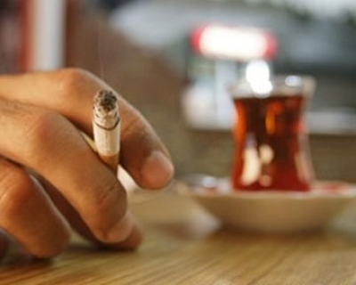 ВР полностью запретит курение в ресторанах и на стадионах