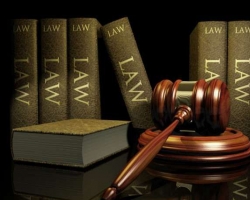 Адвокат и прокурор уравняются в правах. Новый закон
