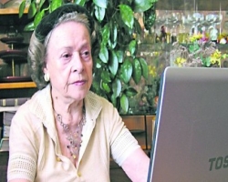 В Украине рекорд: женщина закончила бакалаврат в 86 лет
