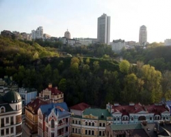 В Киеве разрушают Замковую гору