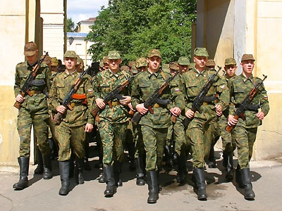 Радуйся, будущий призывник: украинскую армию сократят вдвое