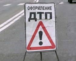 В Киеве внедорожник сбил микроавтобус инкассаторов