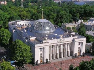 Закон "О выборах народных депутатов Украины" позволит протащить в парламент нужных людей