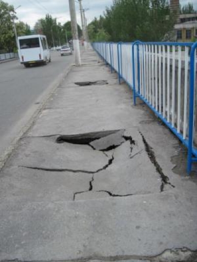 В Луганске не совсем законно строится путепровод