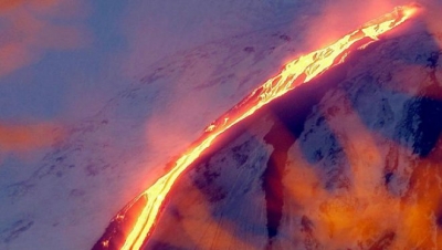 Вулкан Этна в Италии натворил шума