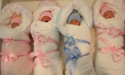 В Техасе женщина родила 4-х четверню близнецов