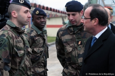 Потери французской армии в Мали достигли угрожающих 5 (!) человек