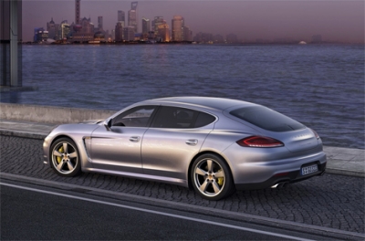 Хэтчбек «Porsche Panamera» видоизменился и стал еще лучше