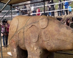 В Китае обнаружена статуя неизвестного зверя