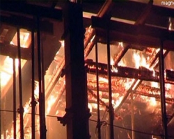 Ночью в Киеве сгорел завод