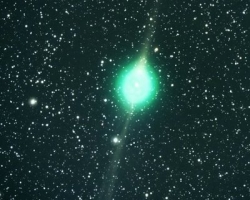 К Земле мчится зеленая ядовитая комета